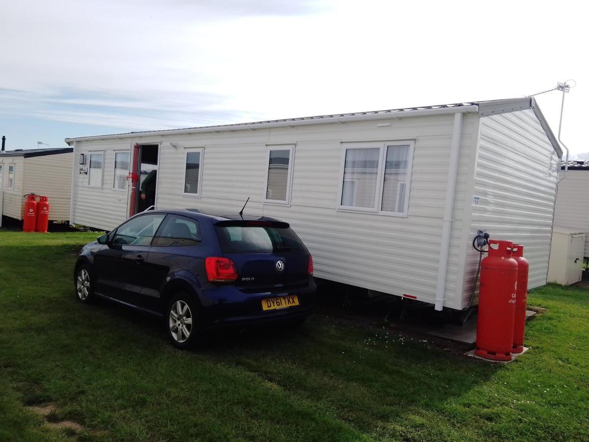 3 Bed ,Sleeps 8 Caravan California Cliffs Holiday Park Scratby エクステリア 写真