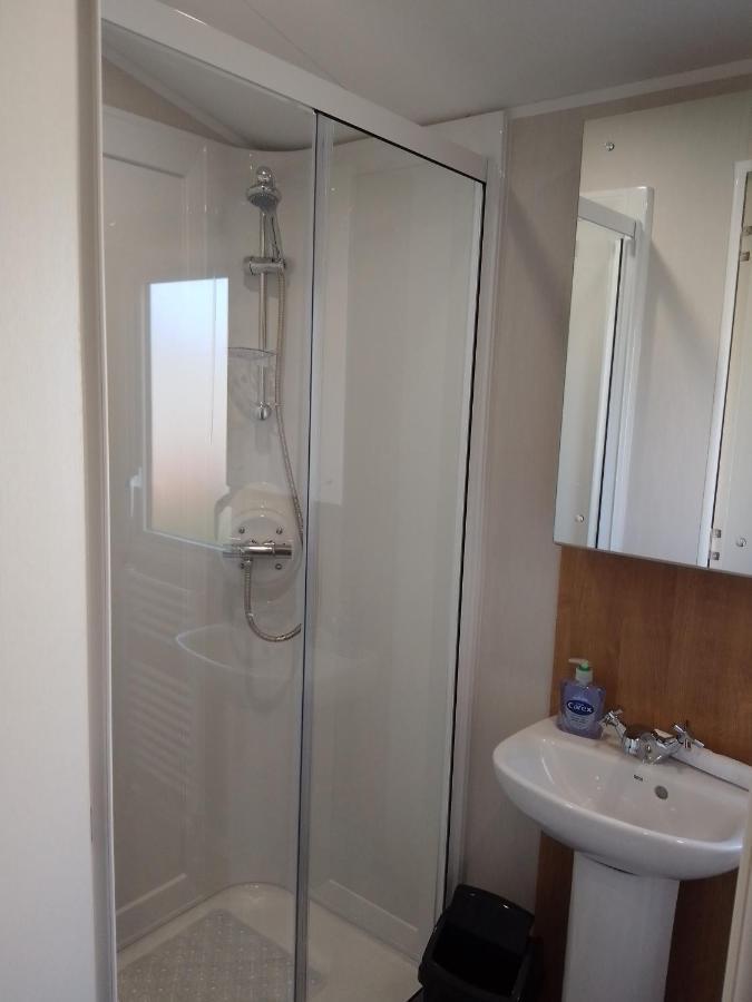 3 Bed ,Sleeps 8 Caravan California Cliffs Holiday Park Scratby エクステリア 写真